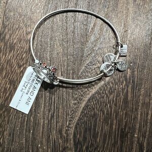 Alex & Ani Queen & Crown Bracelet B53